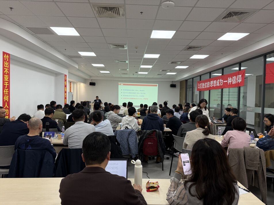 تعمل شركة Yingtong Electric على تعزيز مهارات الموظفين من خلال التدريب على إدارة المشاريع والانتقال إلى التنظيم المصفوفي